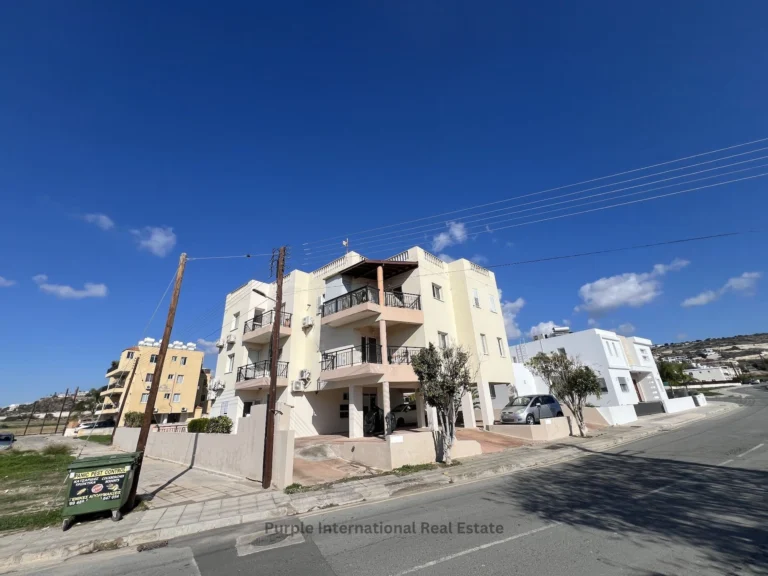 1 Bedroom Apartment for Sale in Paphos – Universal