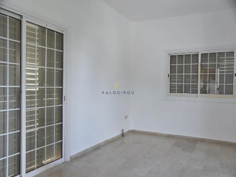 5 Bedroom House for Sale in Famagusta – Agia Napa