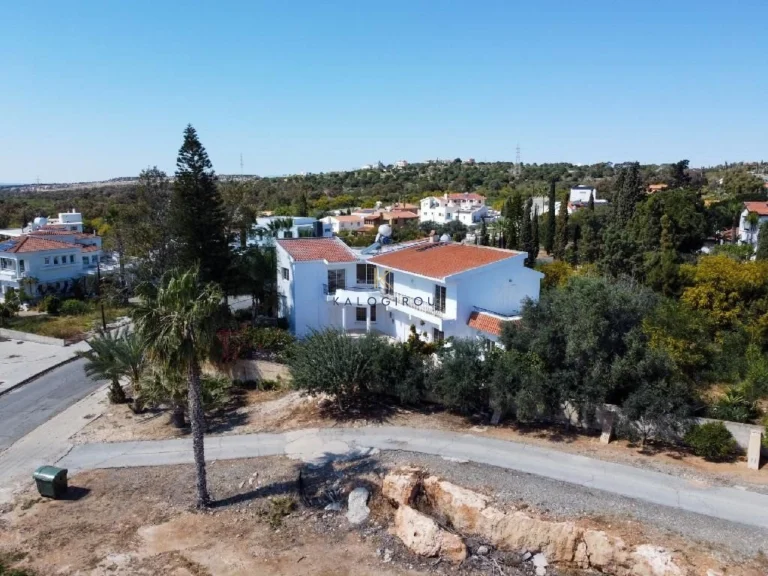 5 Bedroom House for Sale in Famagusta – Agia Napa