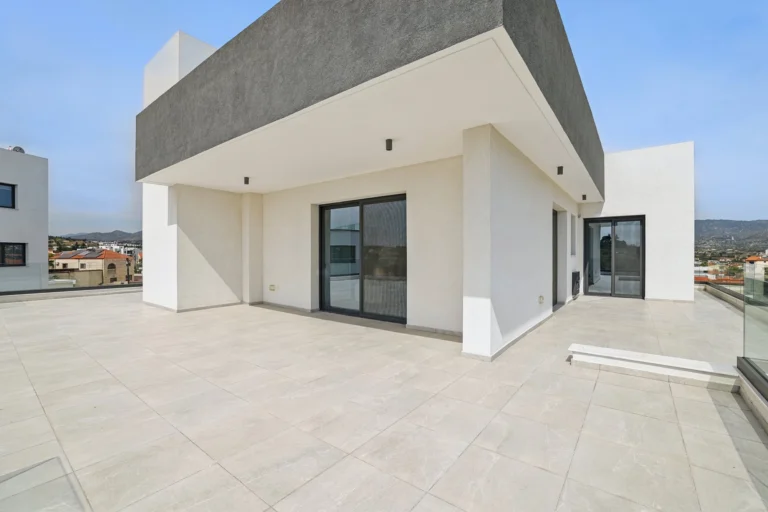 3 Bedroom Apartment for Sale in Parekklisia, Limassol District