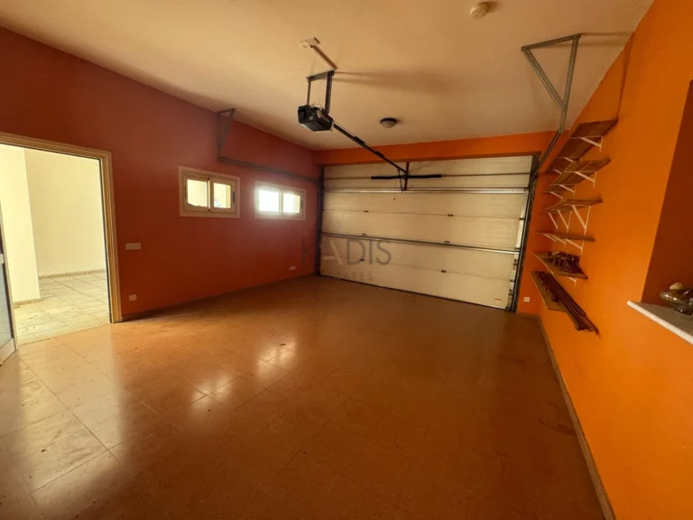 4 Bedroom House for Sale in Aglantzia, Nicosia District