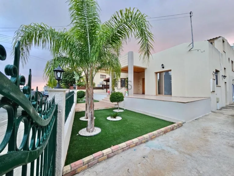 4 Bedroom House for Sale in Episkopi Lemesou, Limassol District