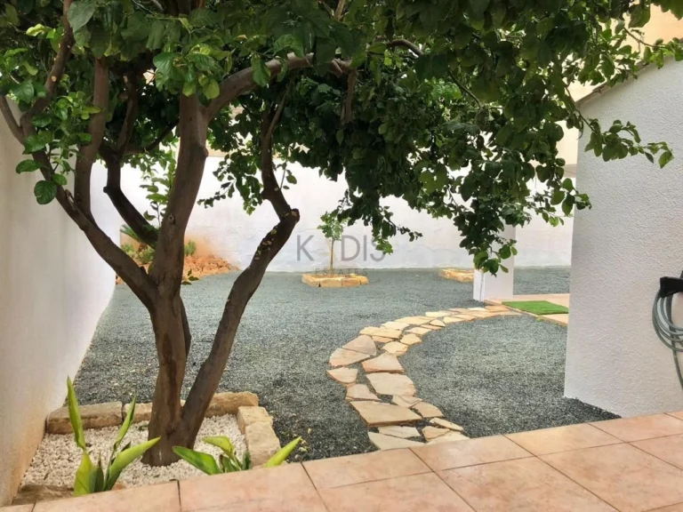 4 Bedroom House for Sale in Episkopi Lemesou, Limassol District