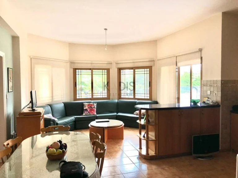 4 Bedroom House for Sale in Episkopi Lemesou, Limassol District