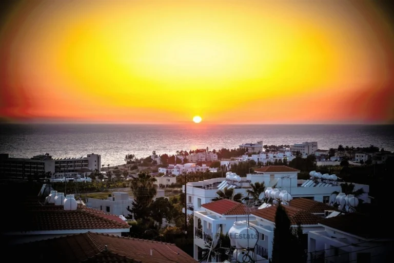 1381m² Building for Sale in Kissonerga, Paphos District