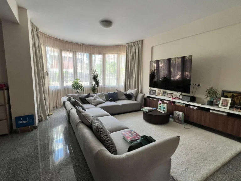5 Bedroom House for Rent in Limassol District