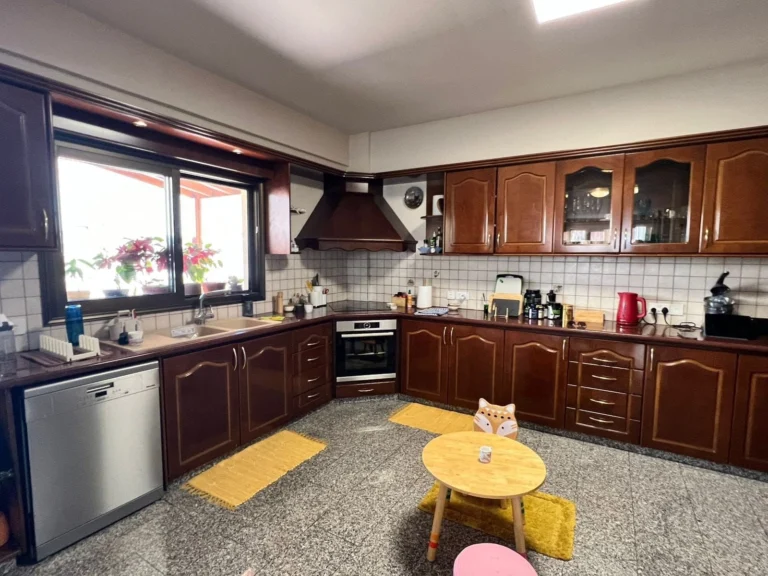 5 Bedroom House for Rent in Limassol District