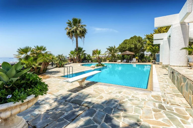 6+ Bedroom House for Sale in Agios Tychonas, Limassol District