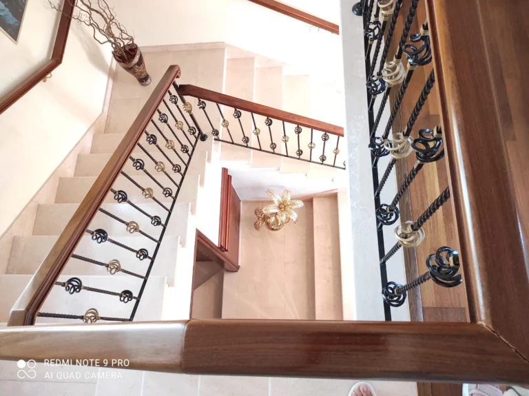 6+ Bedroom House for Sale in Agios Tychonas, Limassol District