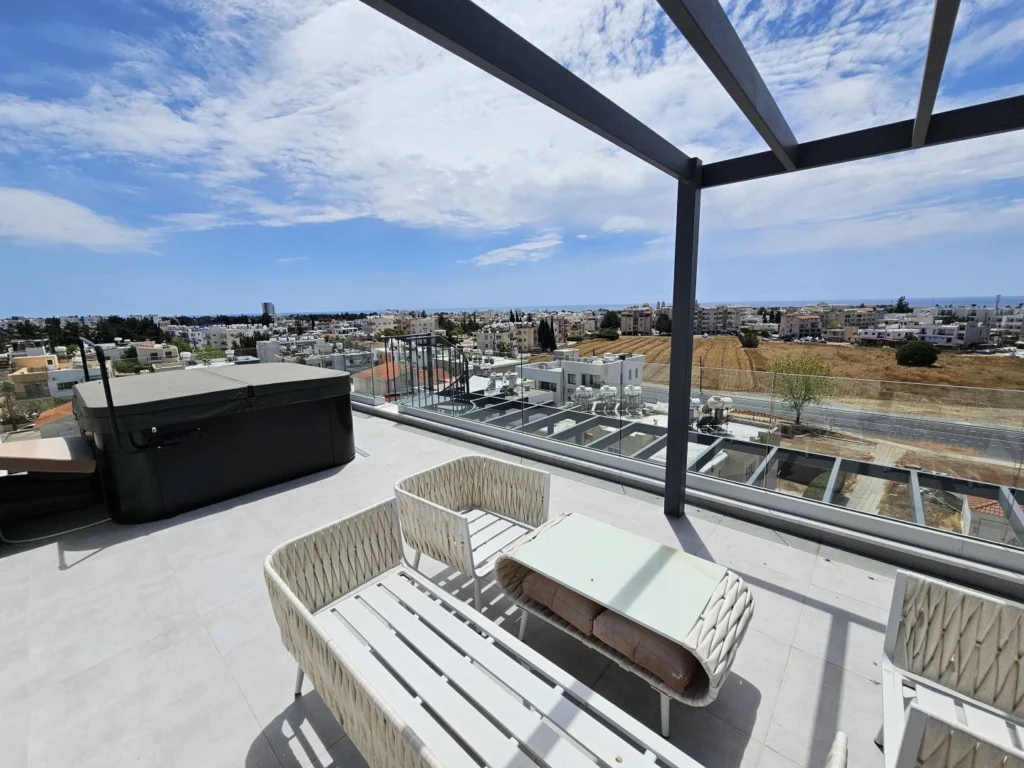 2 Bedroom Apartment for Sale in Paphos – Universal