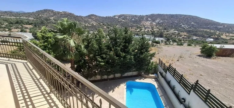 600m² House for Sale in Asgata, Limassol District