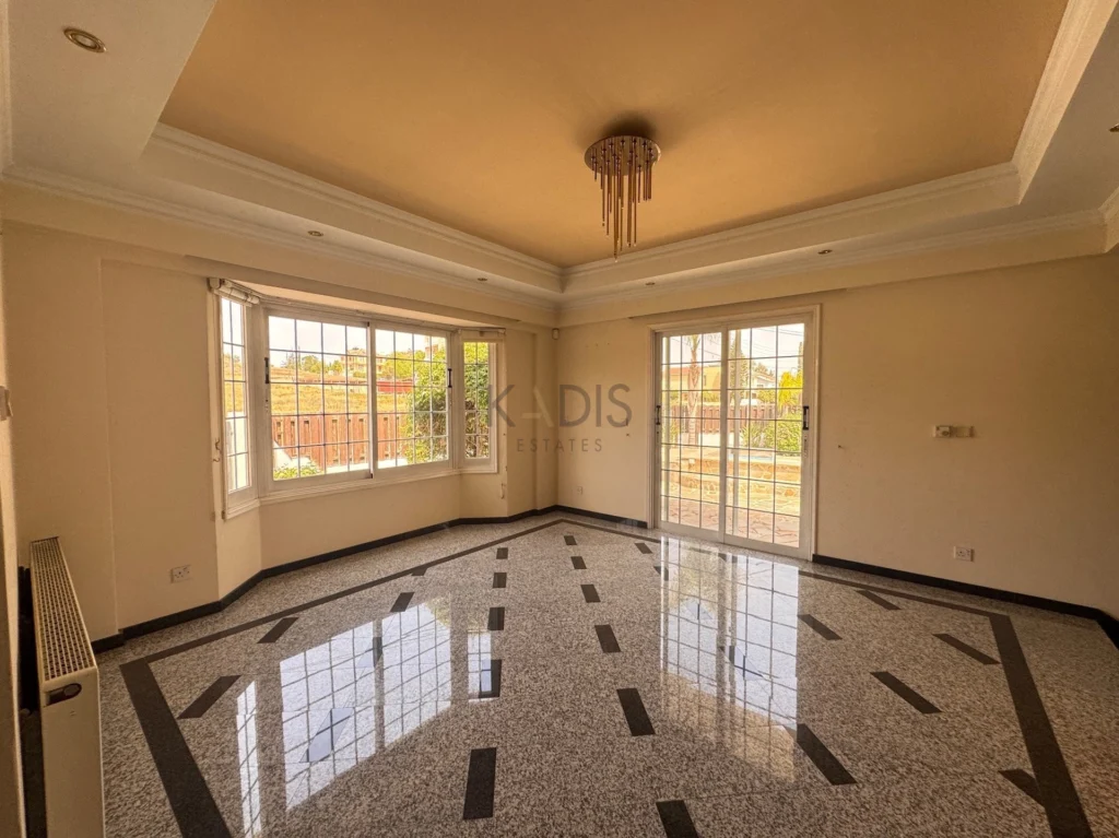 5 Bedroom House for Sale in Engomi, Nicosia District