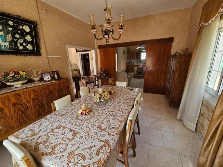 Cheap Houses and Villas for Sale Larnaca up to 300000 euro