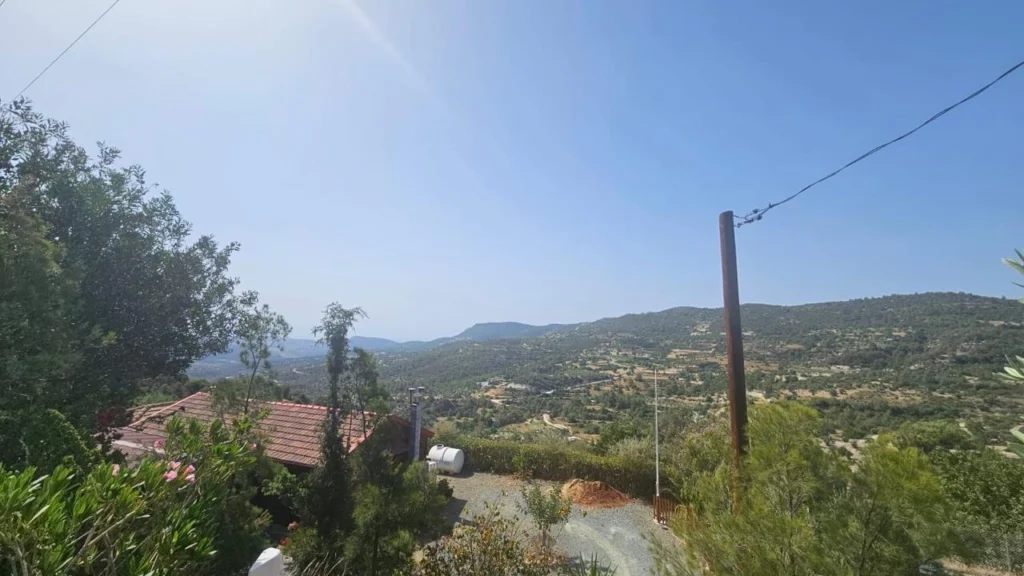 7,000m² Plot for Sale in Apsiou, Limassol District
