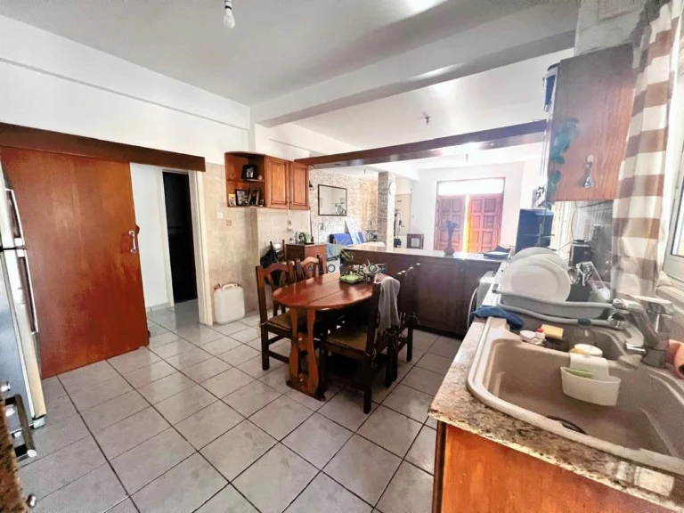 Cheap Houses and Villas for Sale Larnaca up to 200000 euro