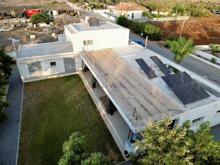 4 Bedroom House for Sale in Xylofagou, Larnaca District