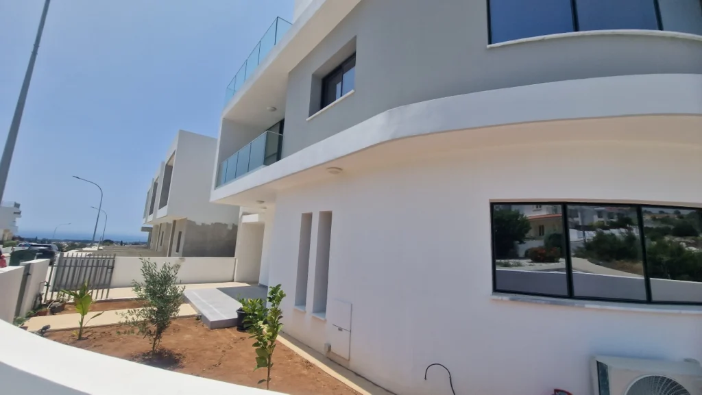 3 Bedroom House for Sale in Geroskipou, Paphos District