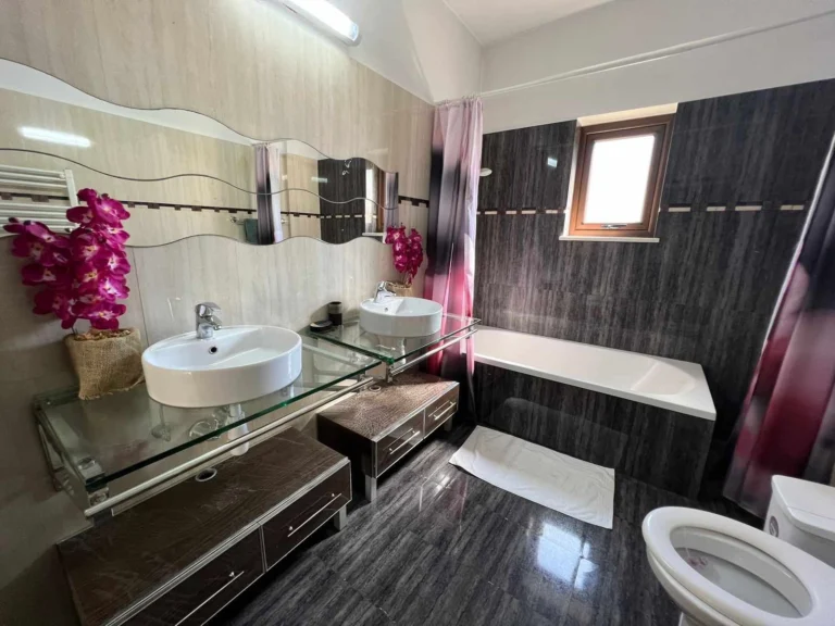 4 Bedroom House for Sale in Erimi, Limassol District