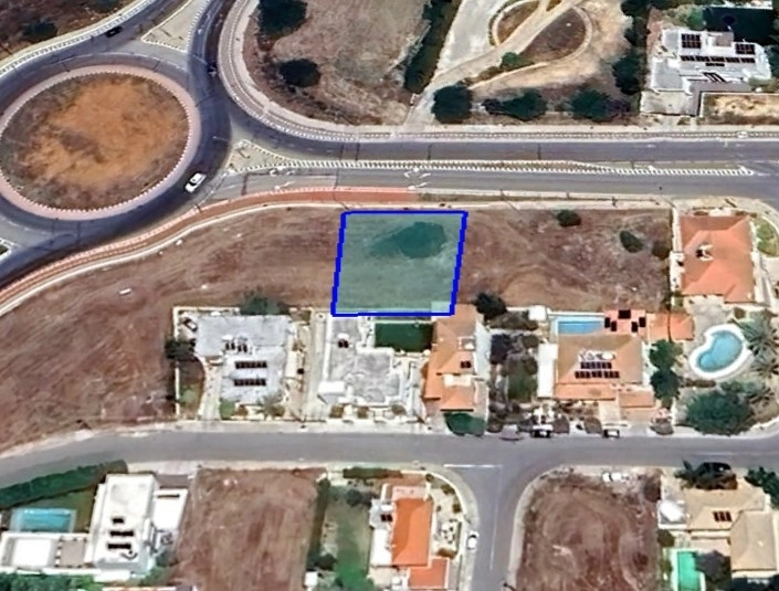 617m² Plot for Sale in Strovolos, Nicosia District
