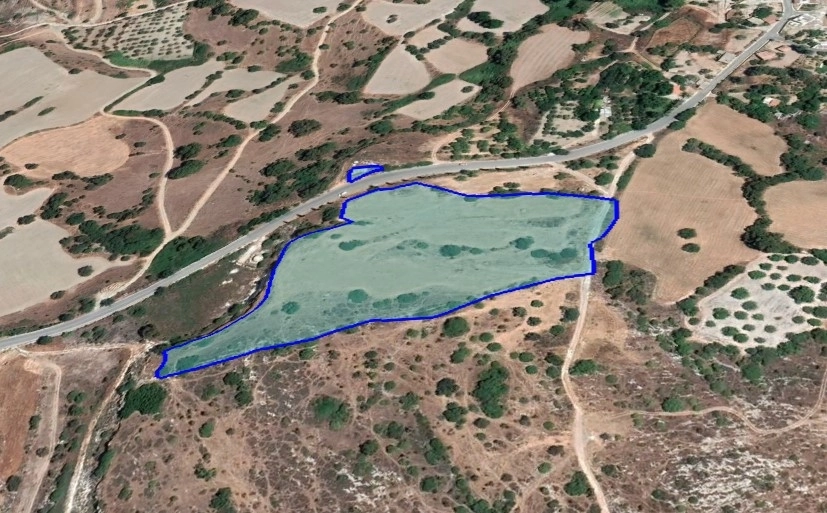 23,149m² Plot for Sale in Meladeia, Paphos District
