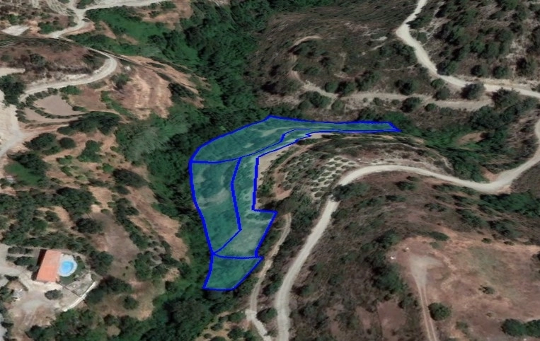 5,855m² Plot for Sale in Louvaras, Limassol District