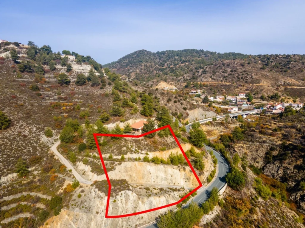 3,058m² Plot for Sale in Pelendri, Limassol District