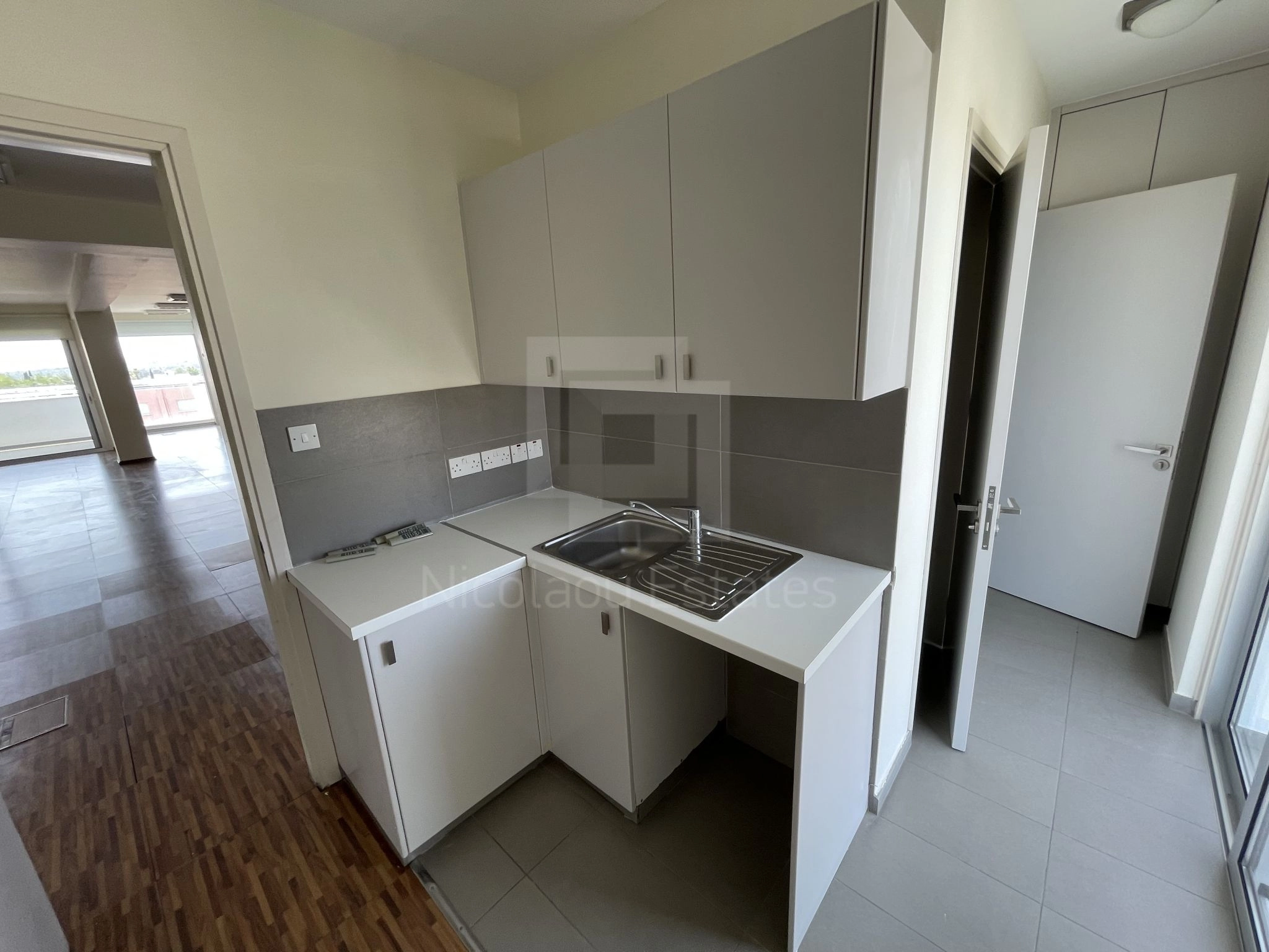 104m² Office for Rent in Aglantzia, Nicosia District
