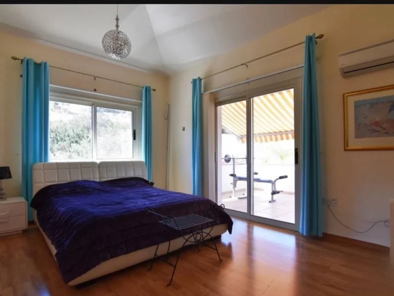 4 Bedroom House for Sale in Pyrgos Lemesou, Limassol District