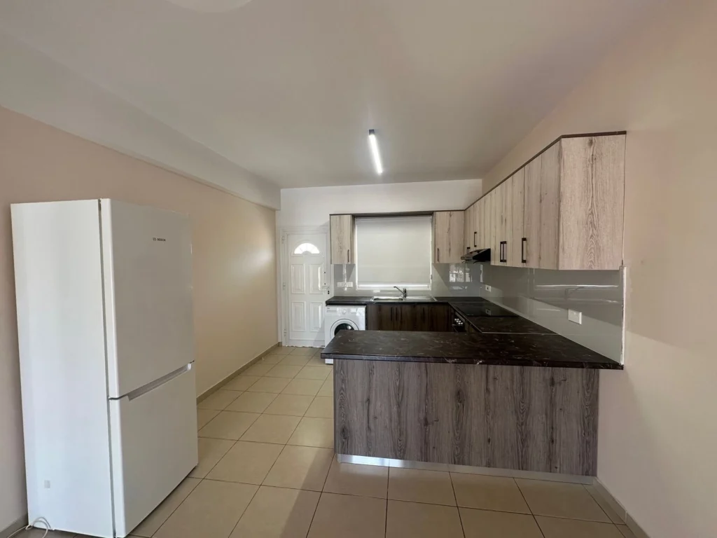 2 Bedroom Apartment for Sale in Paphos – Universal