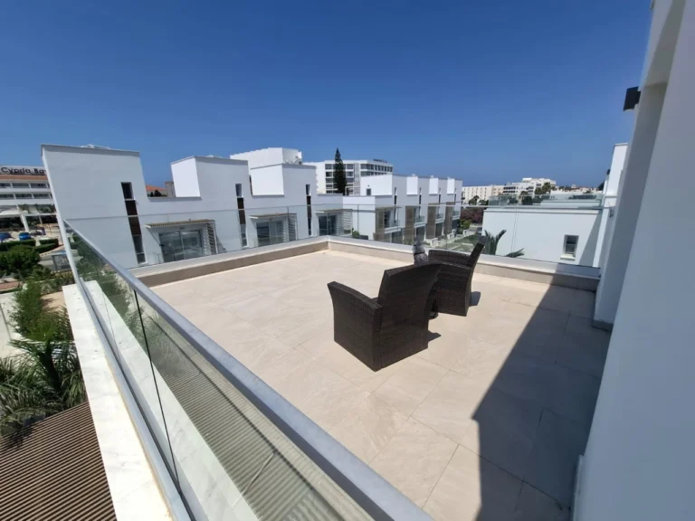 6+ Bedroom House for Sale in Kato Paphos