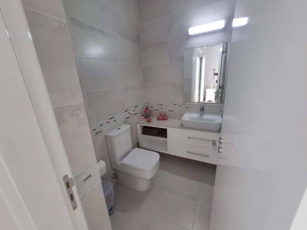 6+ Bedroom House for Sale in Kato Paphos