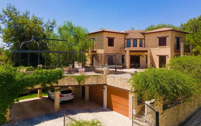5 Bedroom House for Sale in Limassol District