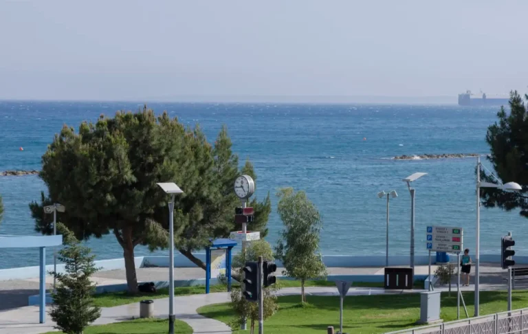 1072m² Office for Sale in Limassol – Neapolis