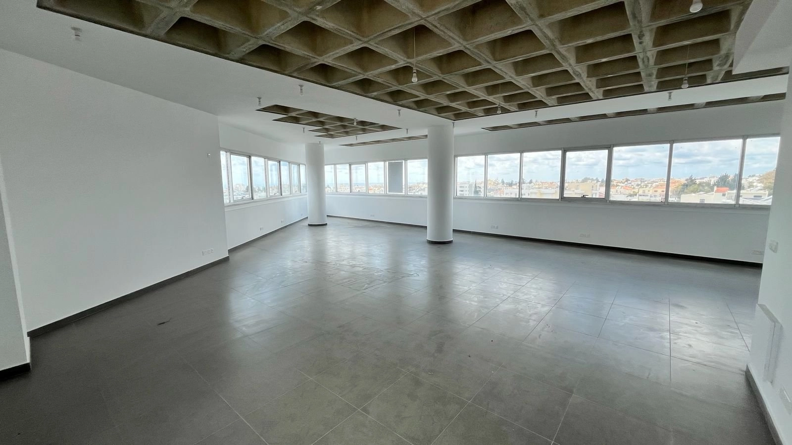 180m² Office for Rent in Vasiliko, Paphos District