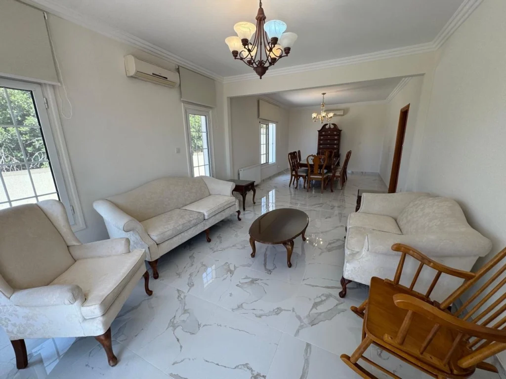 5 Bedroom House for Rent in Monagroulli, Limassol District