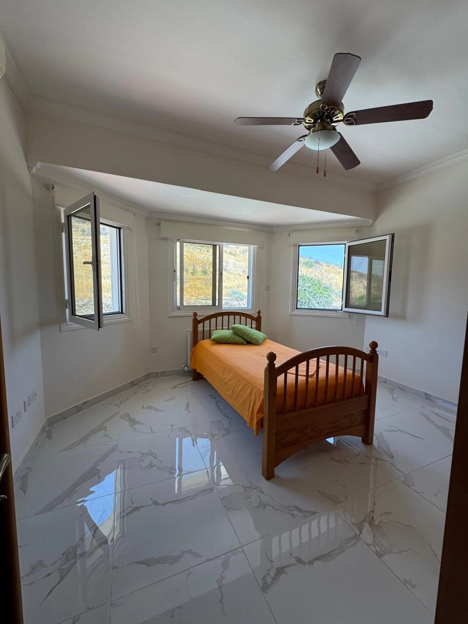 5 Bedroom House for Rent in Monagroulli, Limassol District