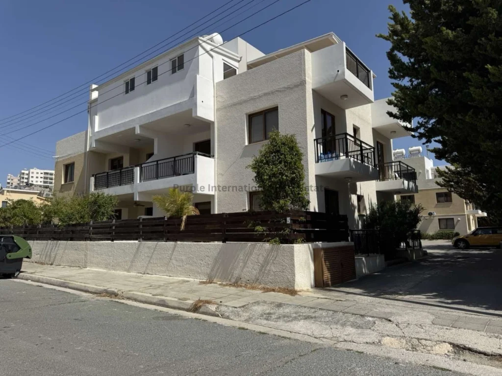 2 Bedroom Apartment for Sale in Paphos – Universal