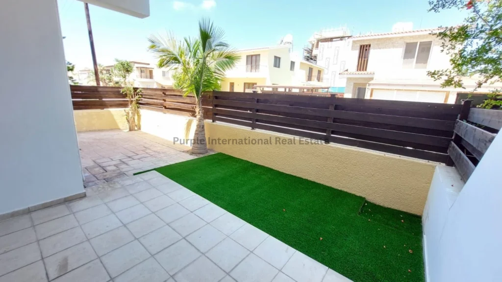 2 Bedroom Apartment for Sale in Paphos – Universal