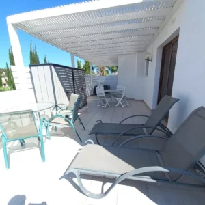 2 Bedroom Apartment for Sale in Paphos – Universal