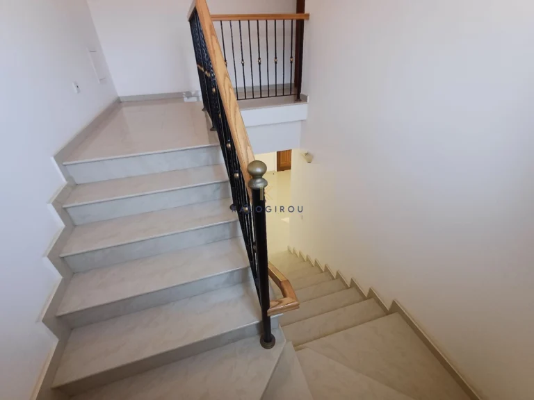 3 Bedroom House for Sale in Pervolia Larnacas
