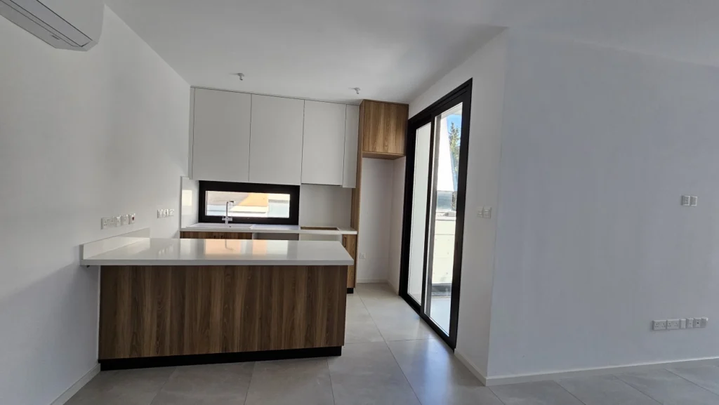 2 Bedroom Apartment for Sale in Paphos – Universal