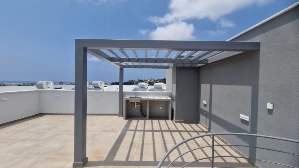 3 Bedroom Apartment for Sale in Paphos – Universal