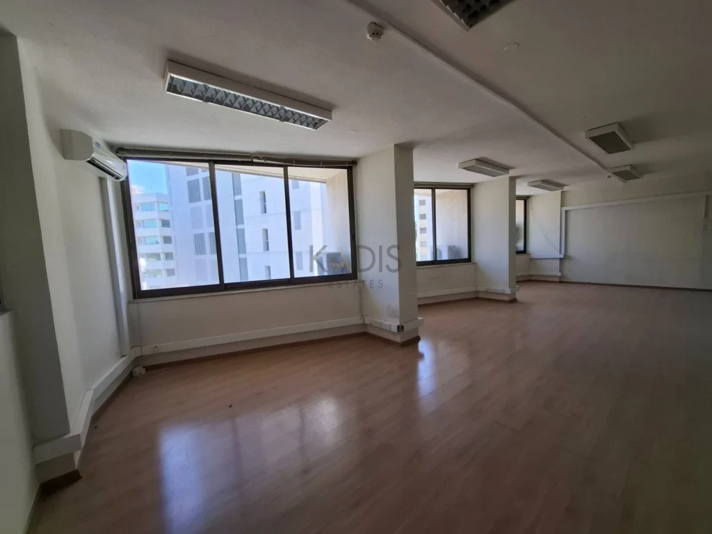450m² Office for Rent in Nicosia District