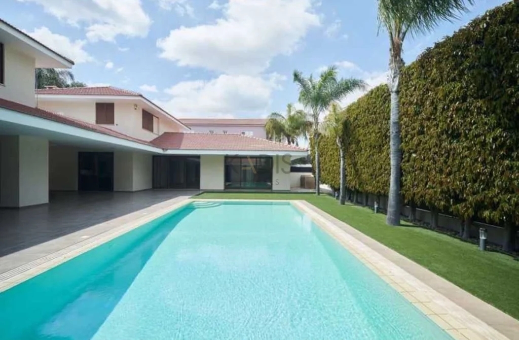 355m² House for Sale in Nicosia District