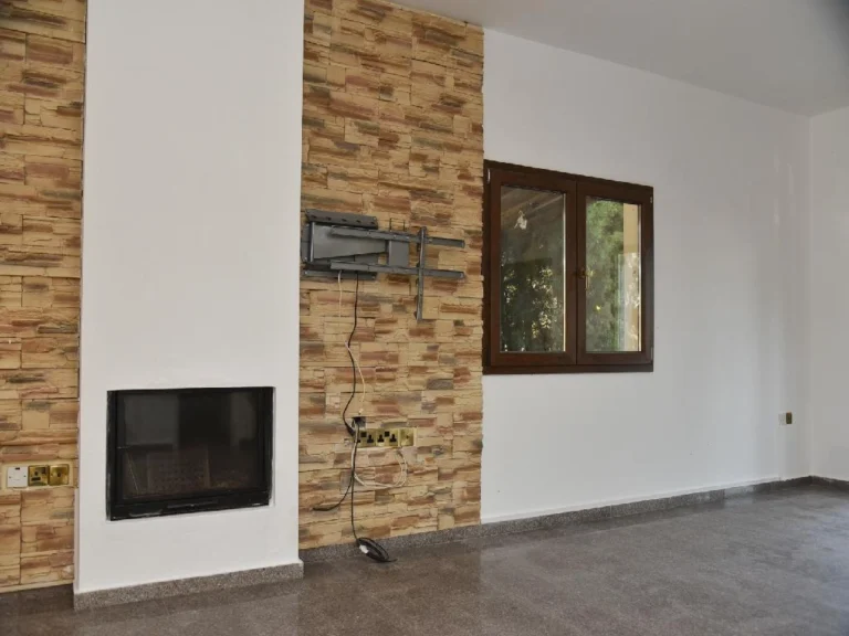 Cheap Houses and Villas for Sale Famagusta up to 300000 euro