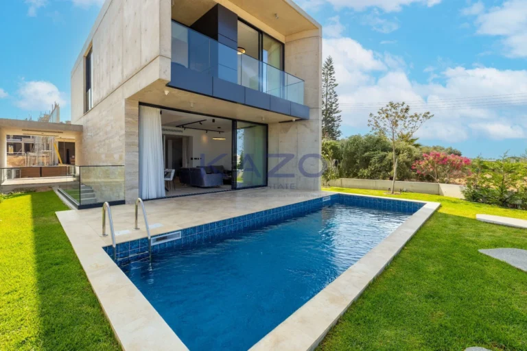 3 Bedroom House for Sale in Kissonerga, Paphos District