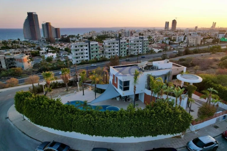 470m² House for Sale in Parekklisia, Limassol District