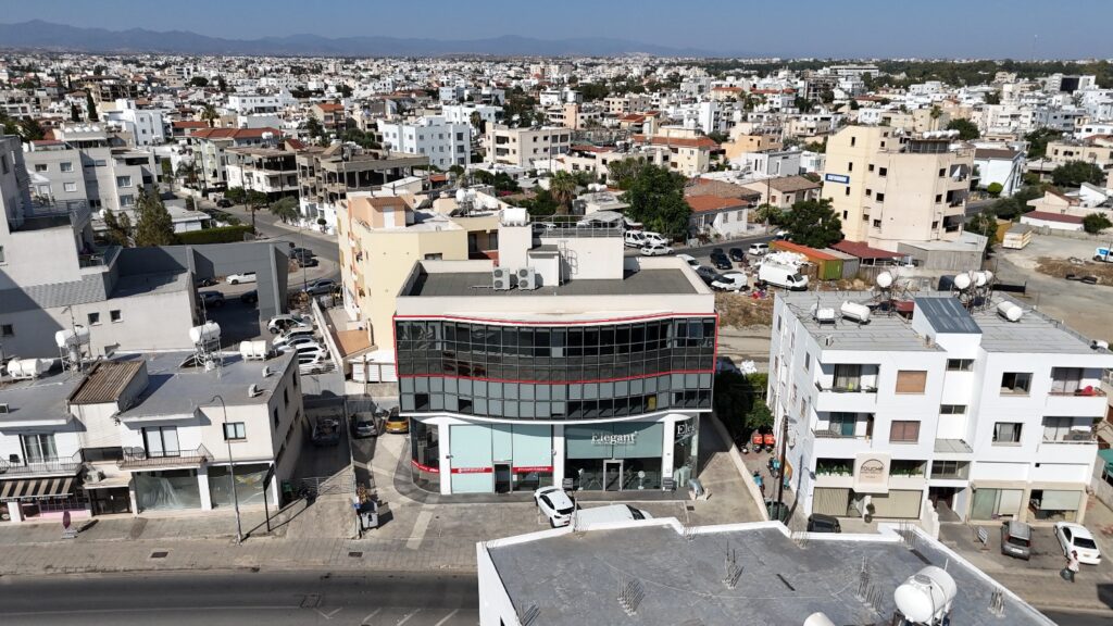 200m² Office for Rent in Strovolos, Nicosia District