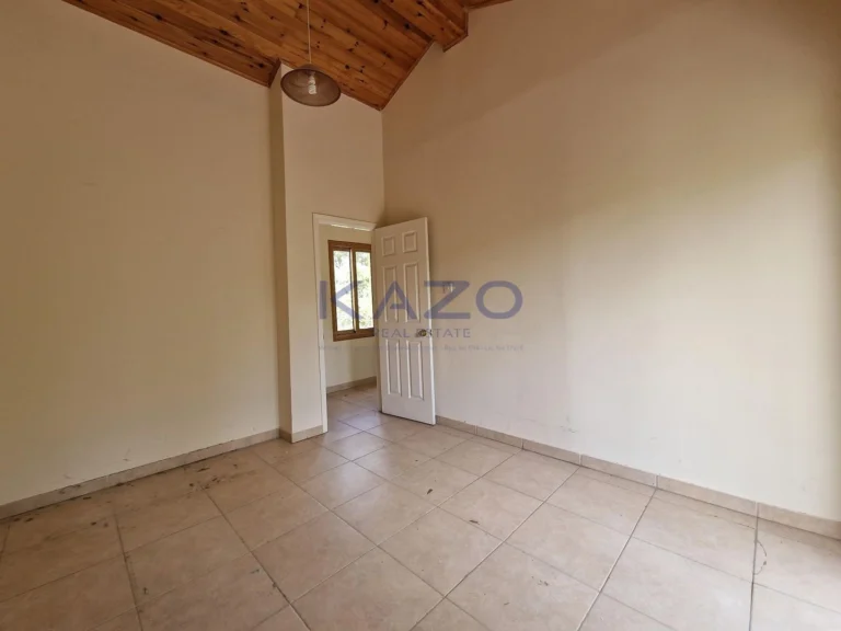 805m² Commercial for Sale in Limassol District