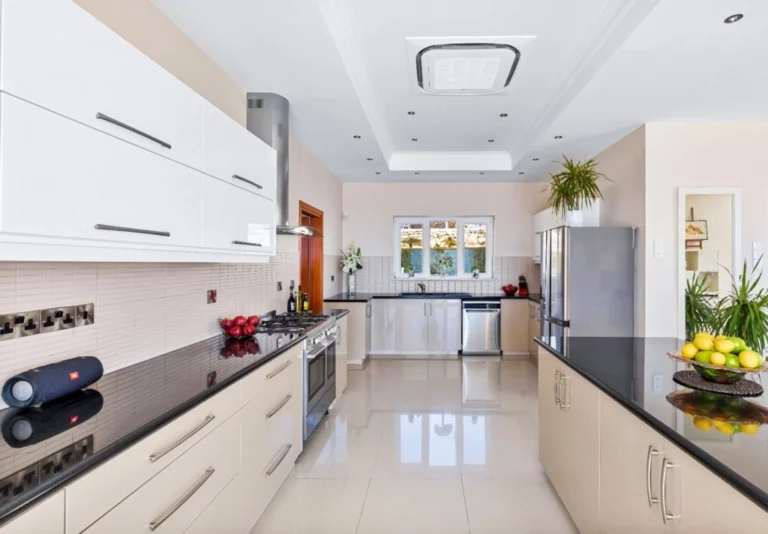 4 Bedroom House for Sale in Peyia, Paphos District